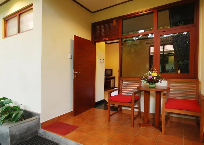 Yulia Beach Inn Kuta